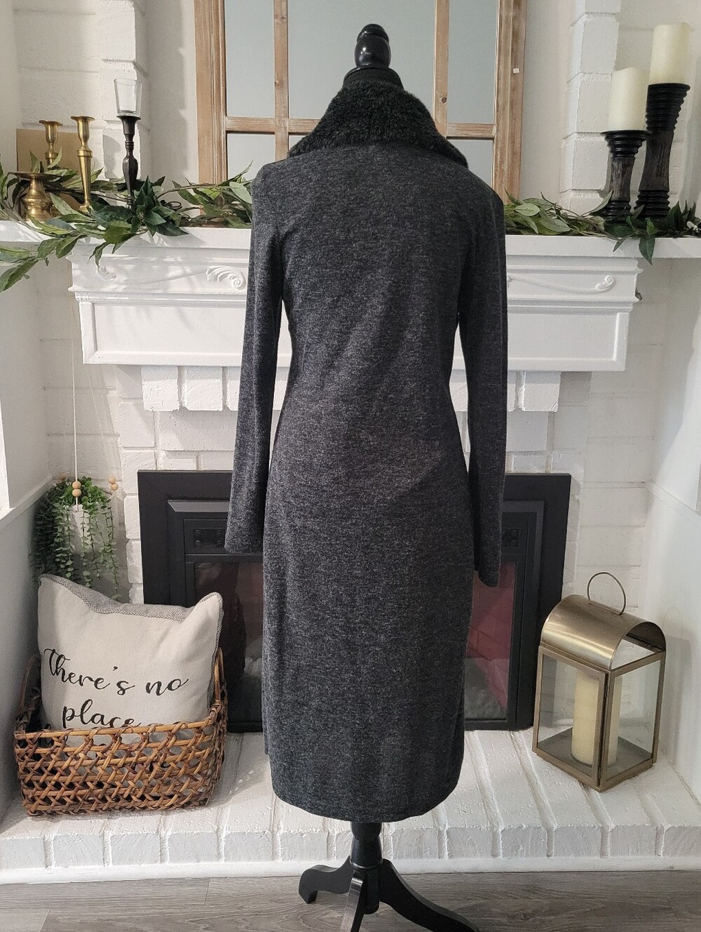 Vintage 90s Whimsigoth Long Charcoal Gray Button-Front Faux Fur Collar Cardigan - Picture 5 of 9